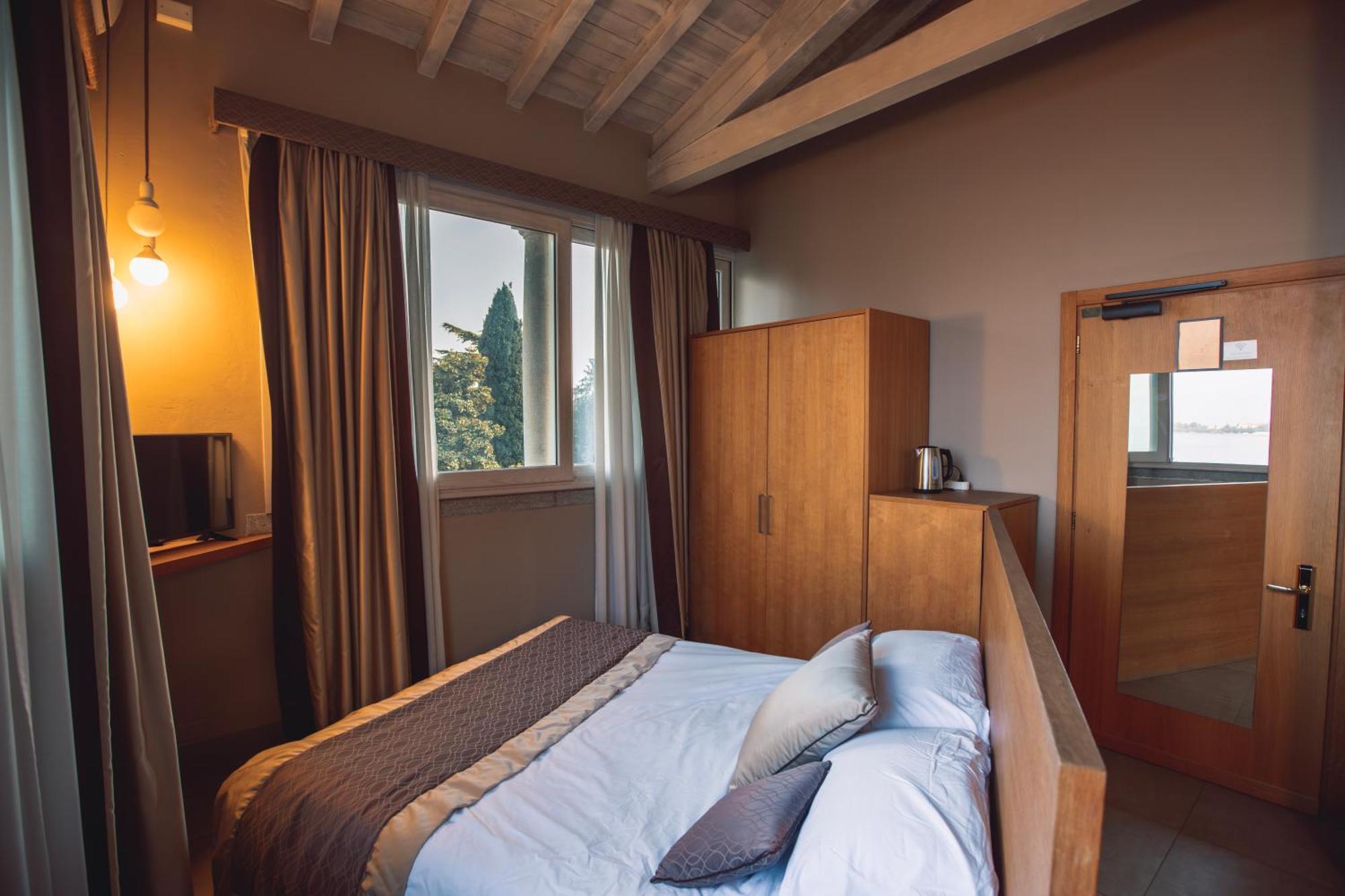 Hotel Villa Maria Au Lac - Estella Hotels Italia Toscolano Maderno Ngoại thất bức ảnh