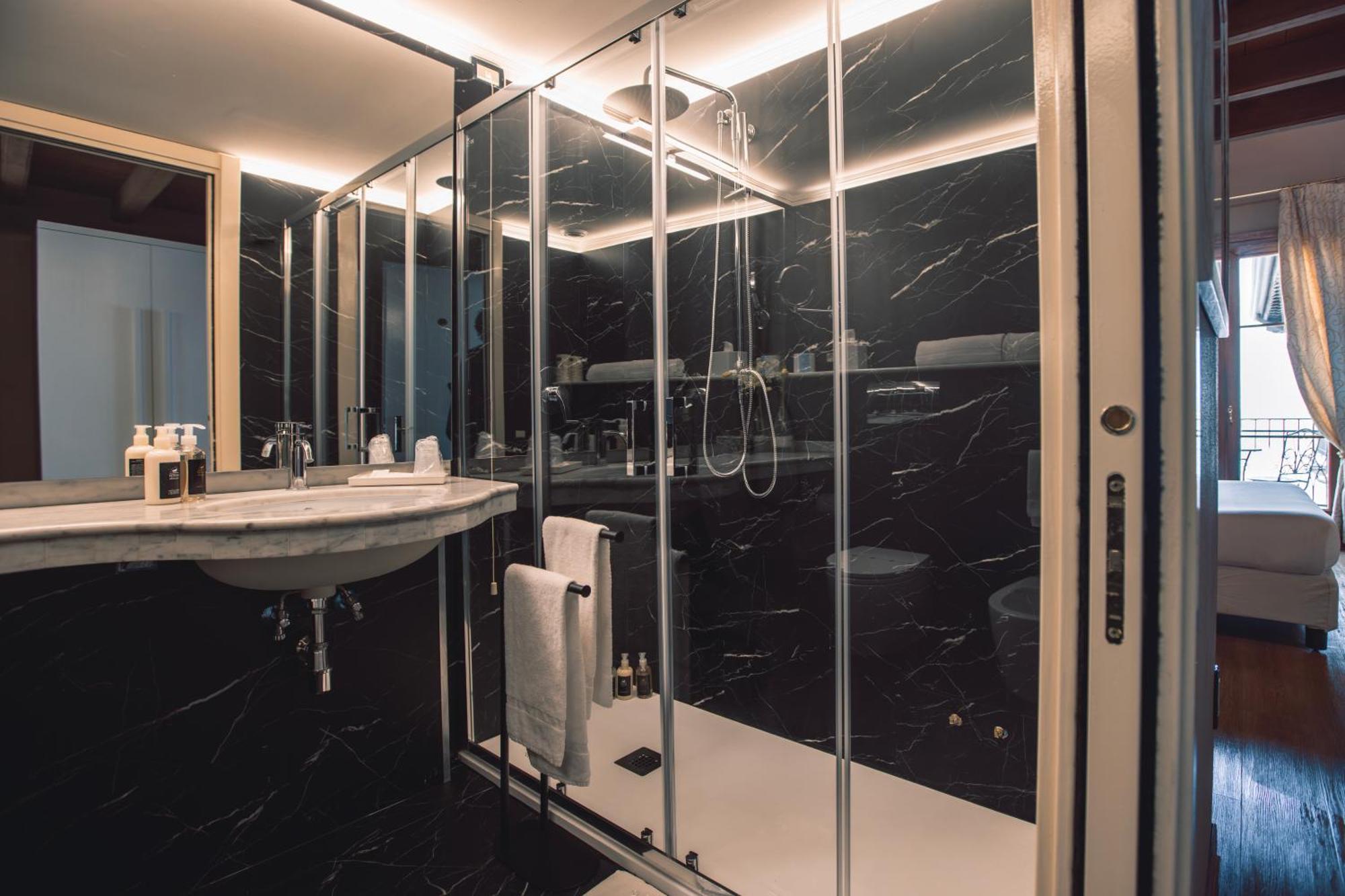 Hotel Villa Maria Au Lac - Estella Hotels Italia Toscolano Maderno Ngoại thất bức ảnh